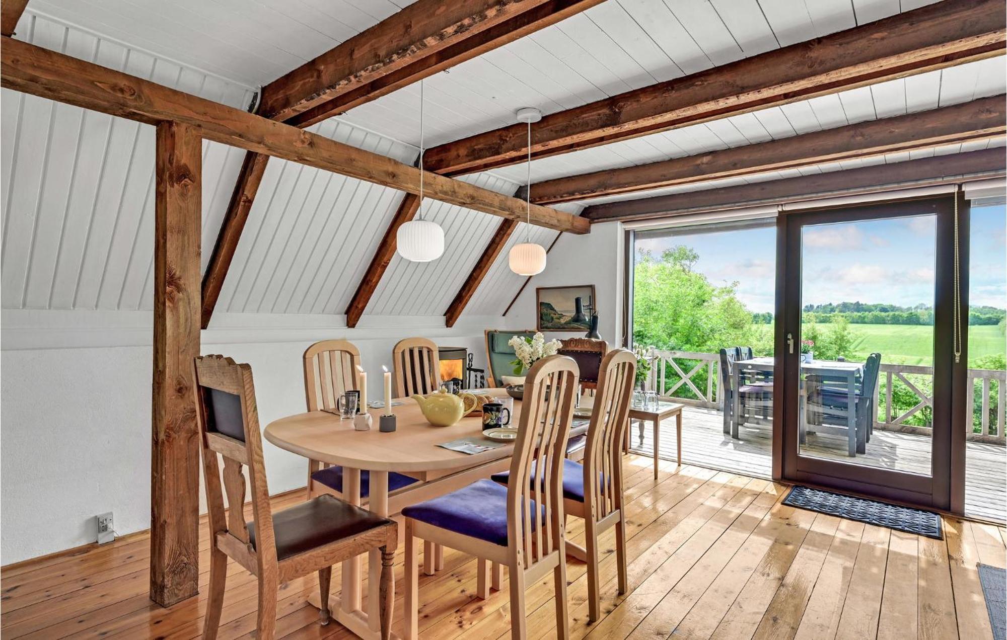 Stunning Home In Logstrup With Kitchen Bagian luar foto